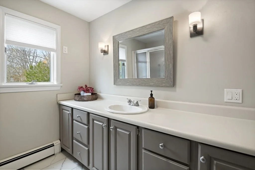 Photo of 8 Marbee Rd