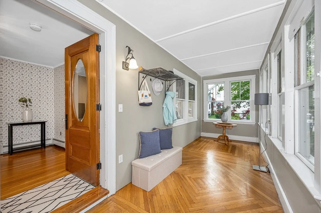 Photo of 35 Warren Avenue
