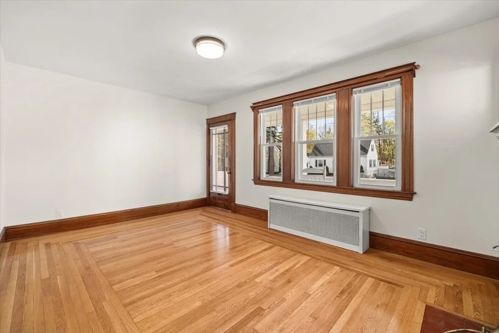 Photo of 153 Brookside Ave.