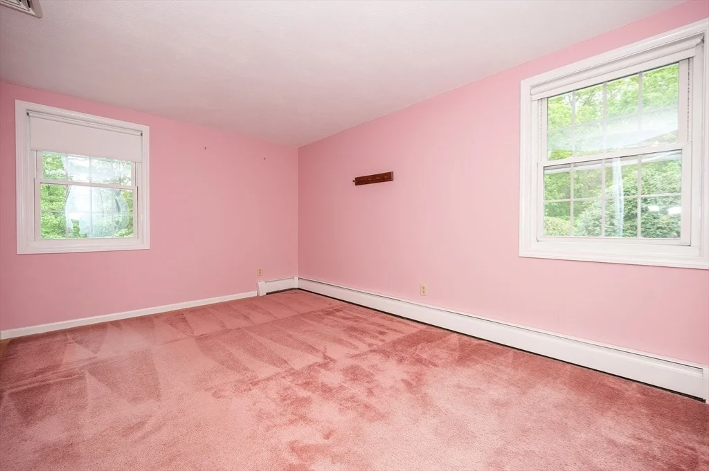 Photo of 69 Stonybrook Dr