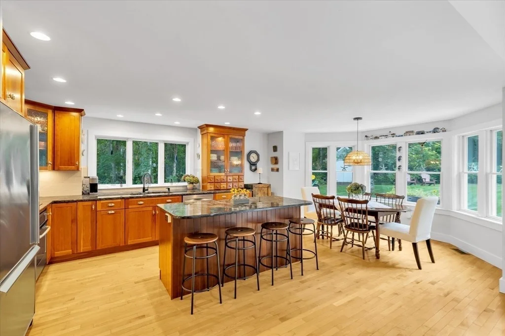 Photo of 575 Harwich Rd
