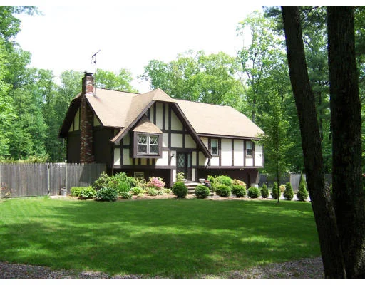 Photo of 32 Neck Hill Road