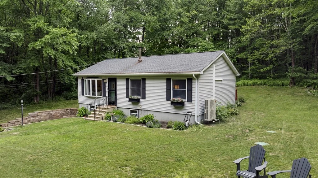 Photo of 850 North Rd