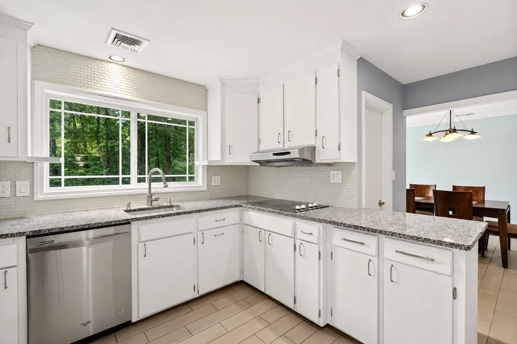 Photo of 159 High Plain Rd