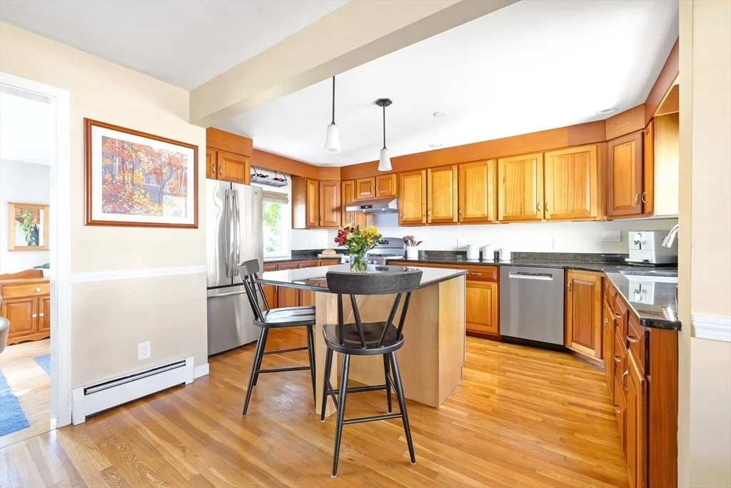 Photo of 28 Cottage St