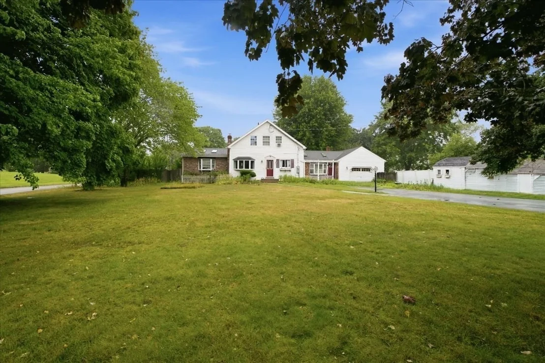 Photo of 1 Mohawk Dr