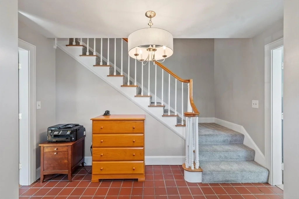 Photo of 83 Longview St