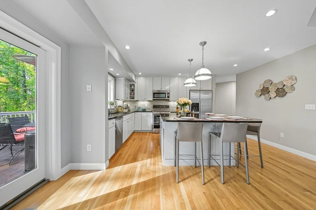 Photo of 6 Bittersweet Ln
