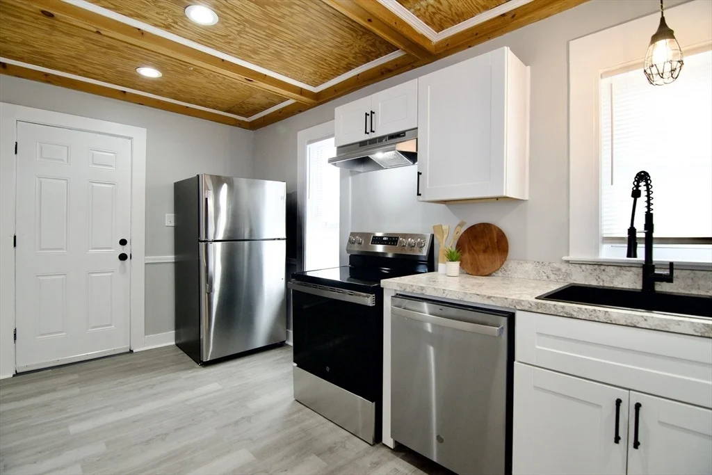 Photo of 104 Andrew St