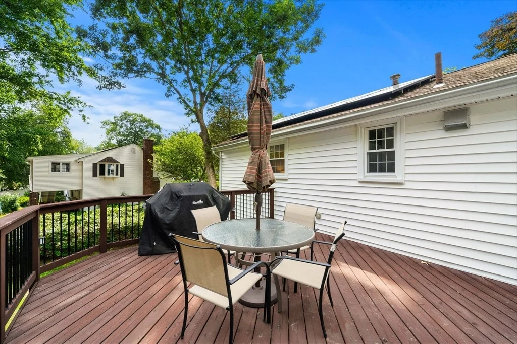 Photo of 21 Freeport Dr
