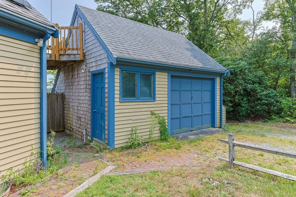 Photo of 418 Massasoit Trail
