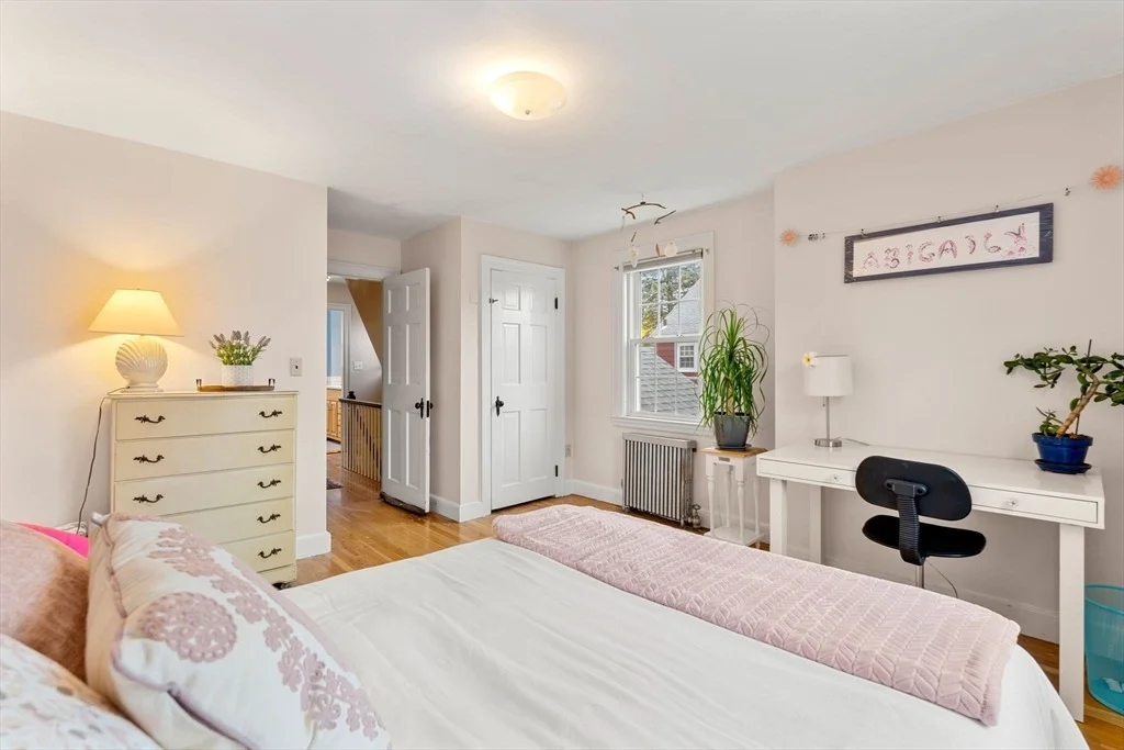 Photo of 23 Sevinor Rd