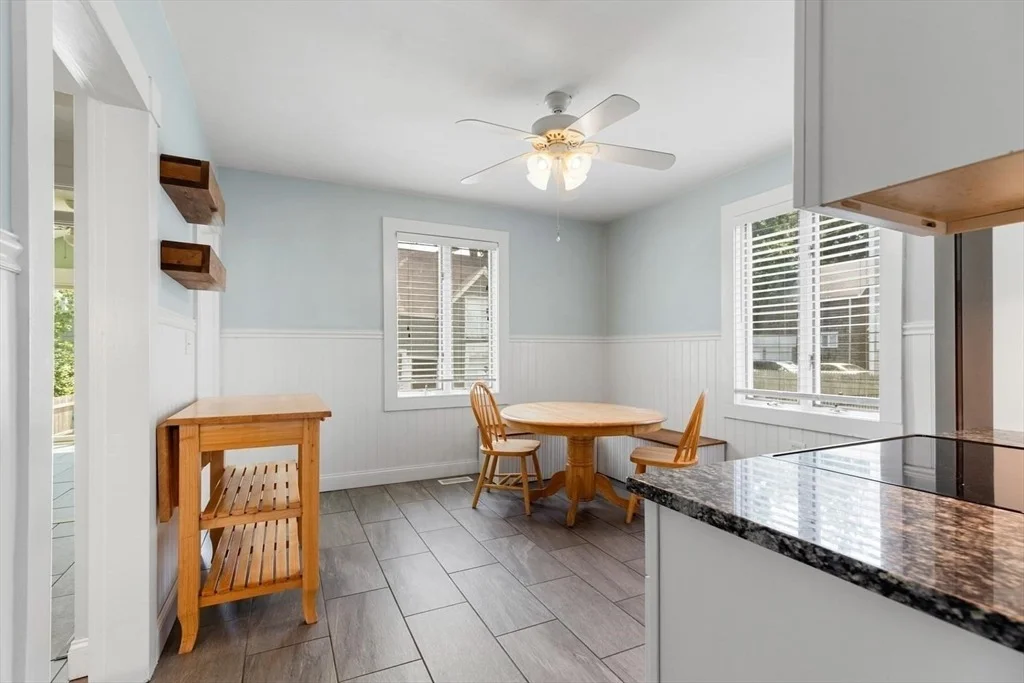 Photo of 18 Willow Ave