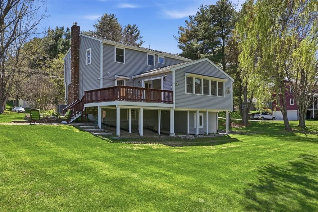 Photo of 4 Meadowbrook Rd