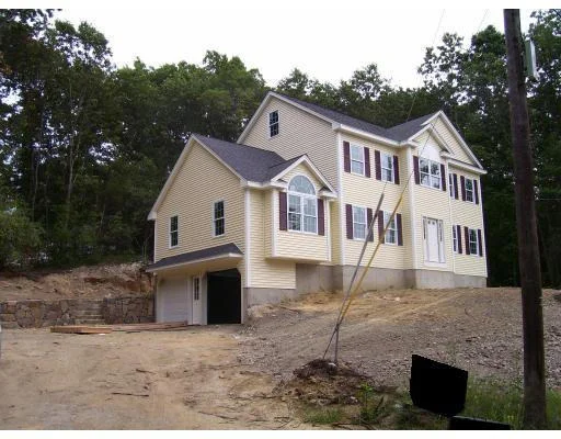 Photo of 6 Ray Hill Dr