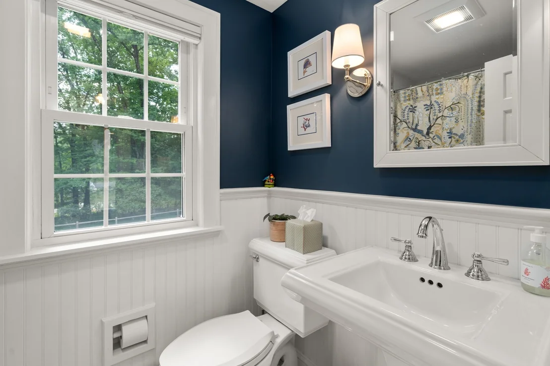 Photo of 700 Grove St