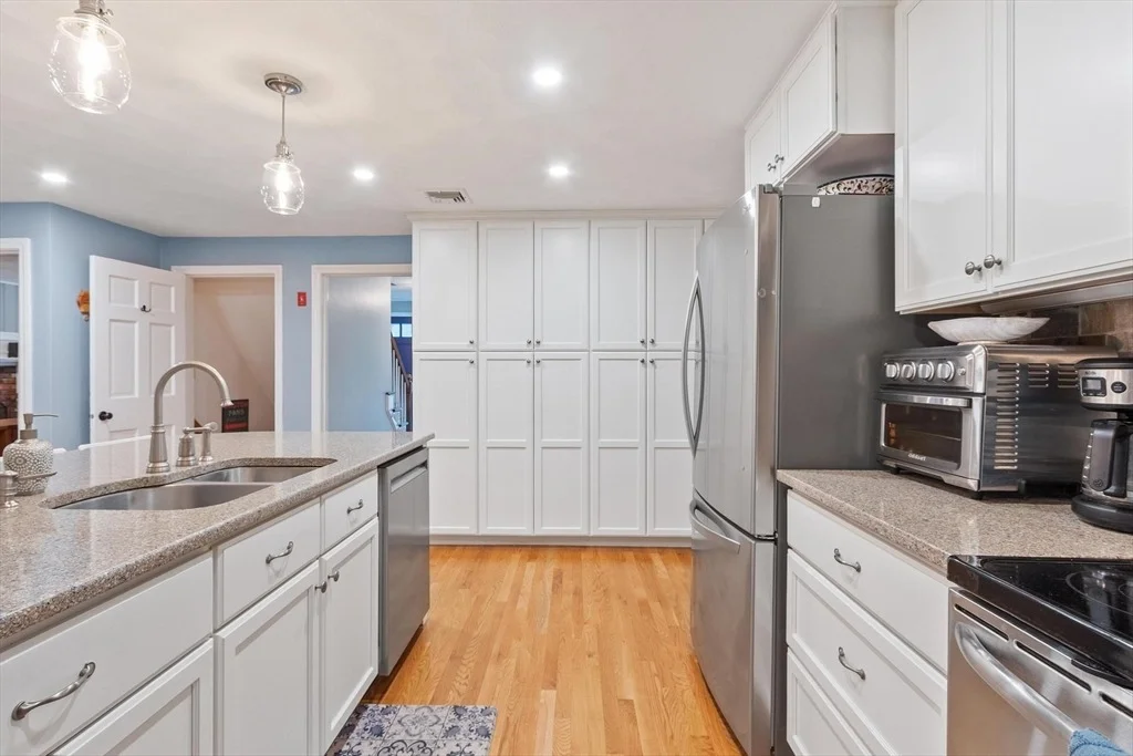 Photo of 5 Myrtle Dr