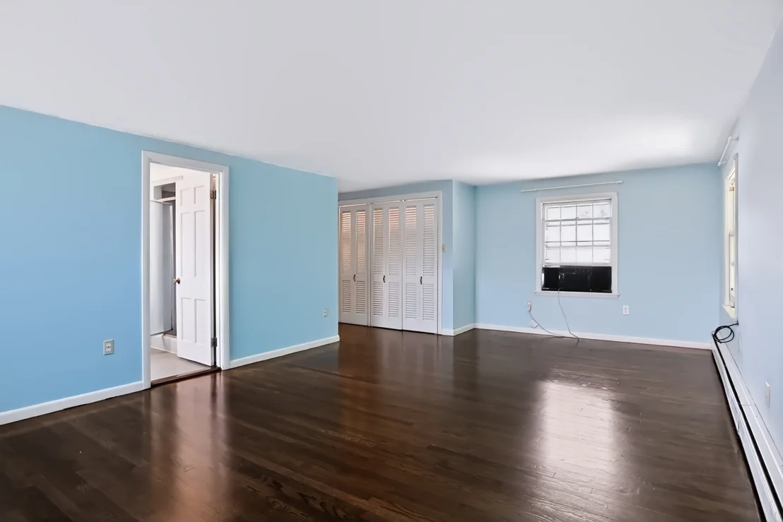 Photo of 10 Damon Rd