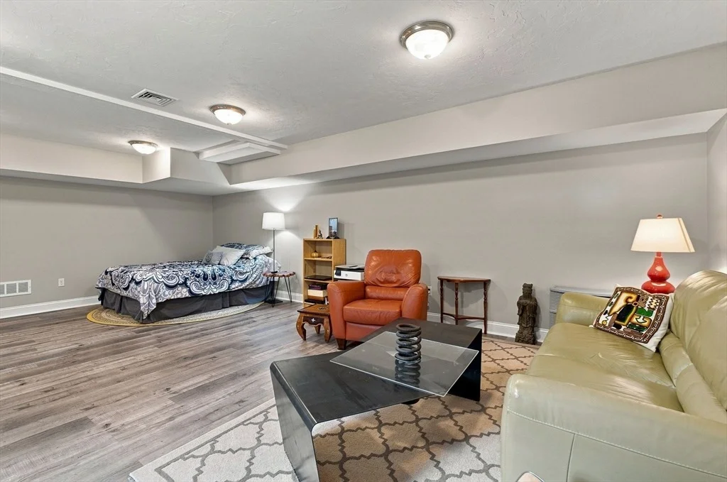 Photo of 19 Riverside Drive