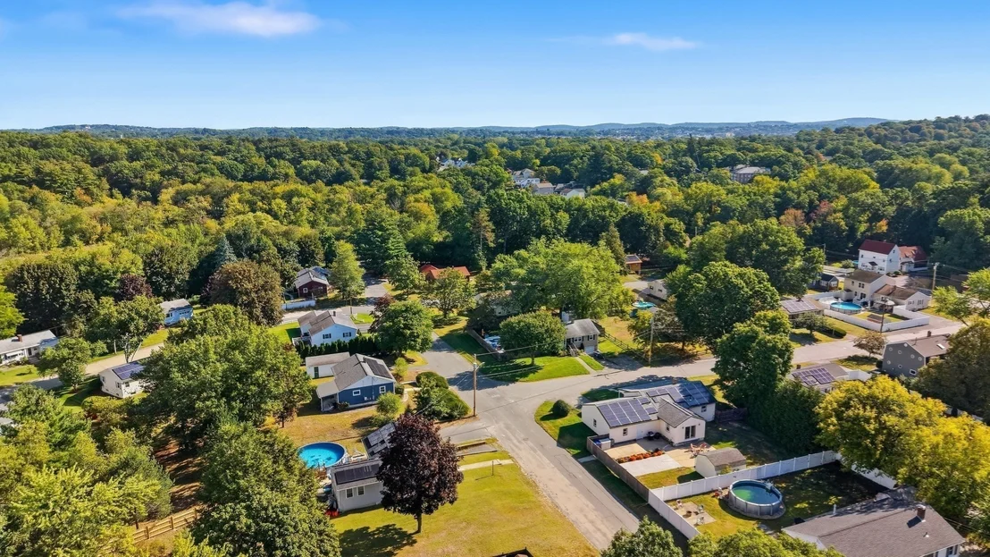 Photo of 44 Memorial Dr