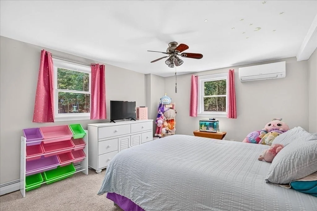 Photo of 17 Hilltop Dr