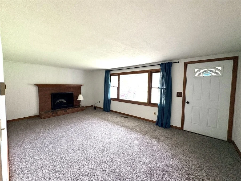 Photo of 135 Pelham Rd