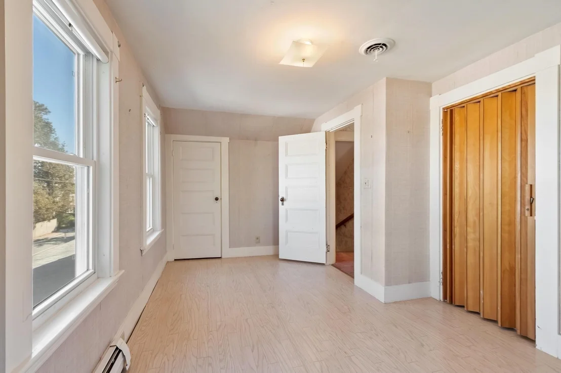 Photo of 111 Bass Ave