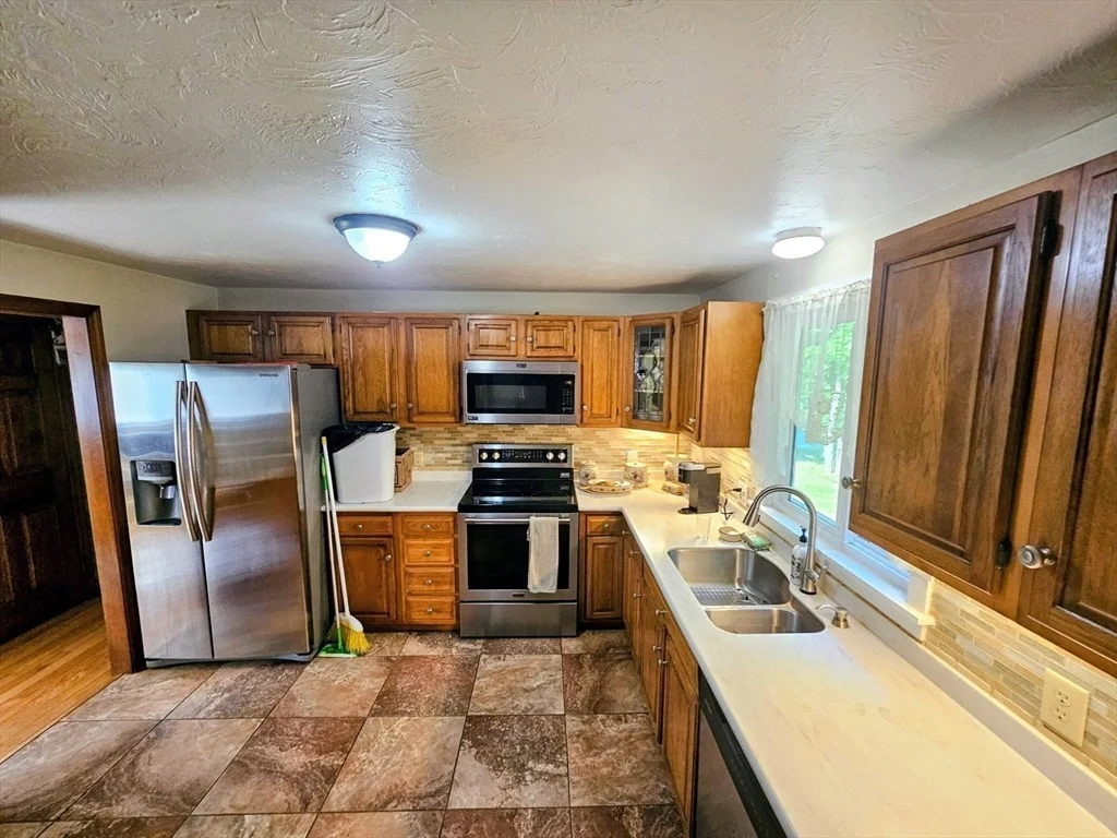 Photo of 4 Sycamore Dr