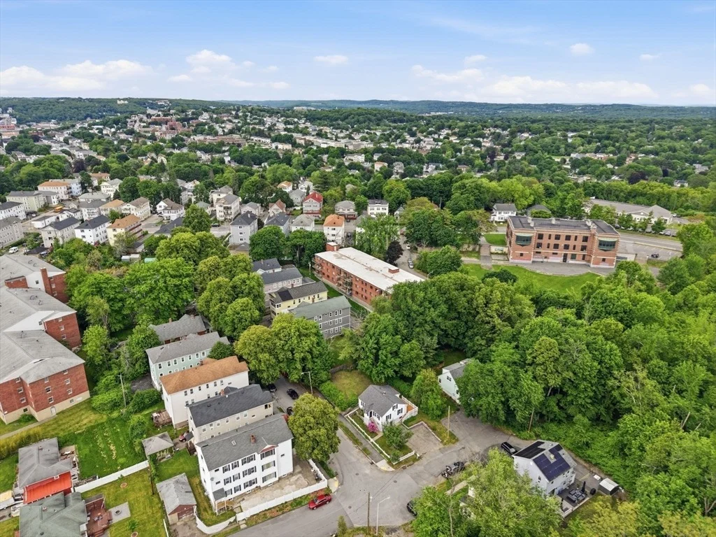Photo of 41 Bridgeport St