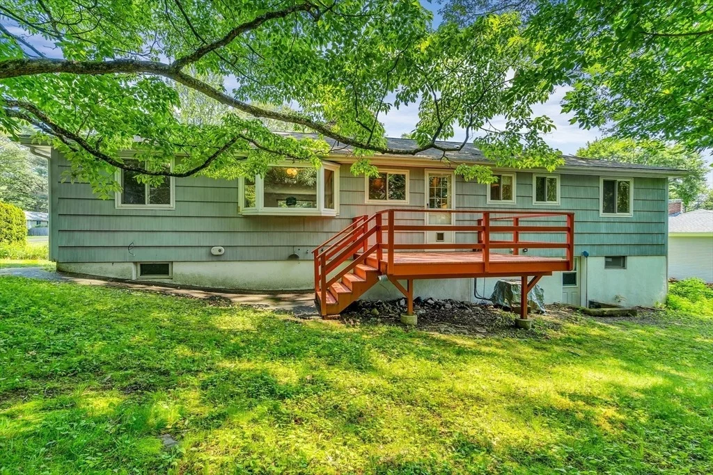 Photo of 10 Westview Rd