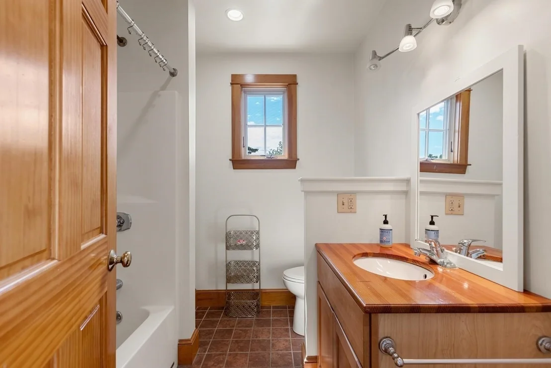 Photo of 18 Holly St