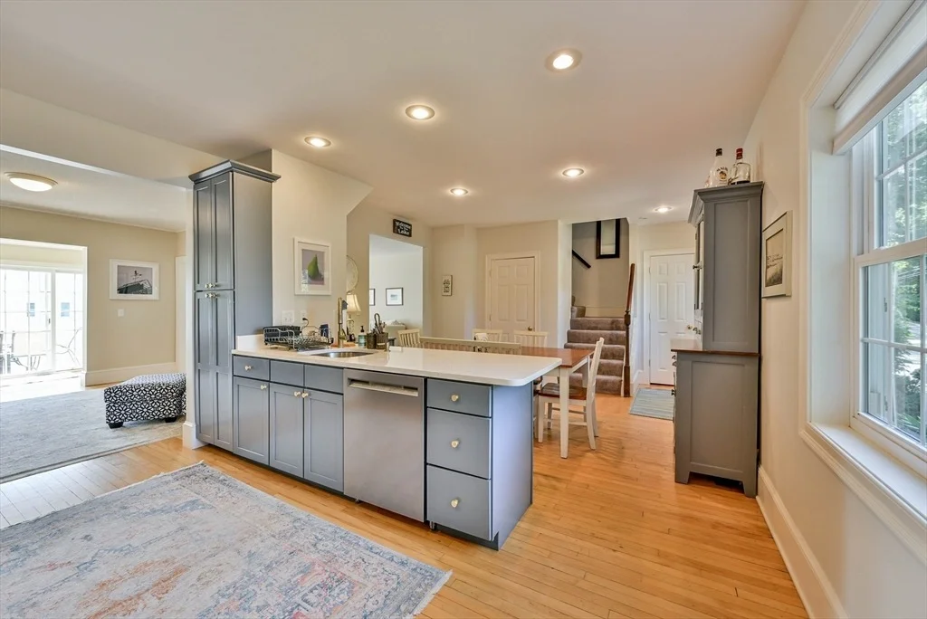 Photo of 261 Thompson Road