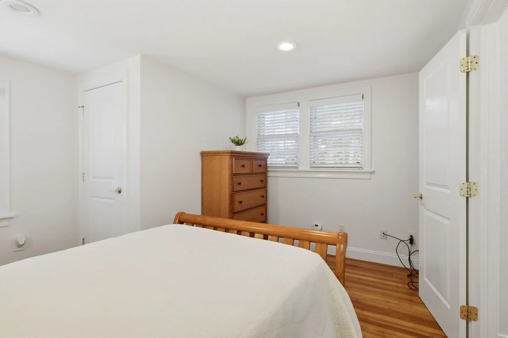 Photo of 22 Rosedale Ave