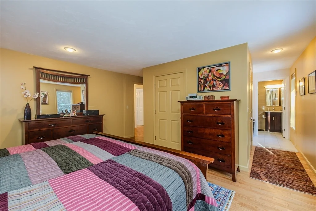 Photo of 481 Old Farm Rd