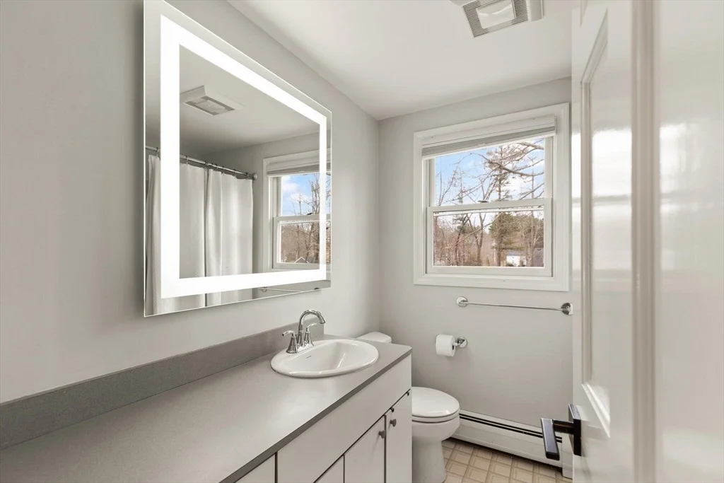 Photo of 9 Meadowview