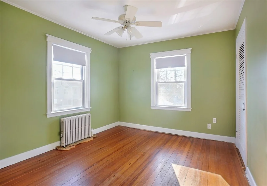 Photo of 18 Valley Beach Ave