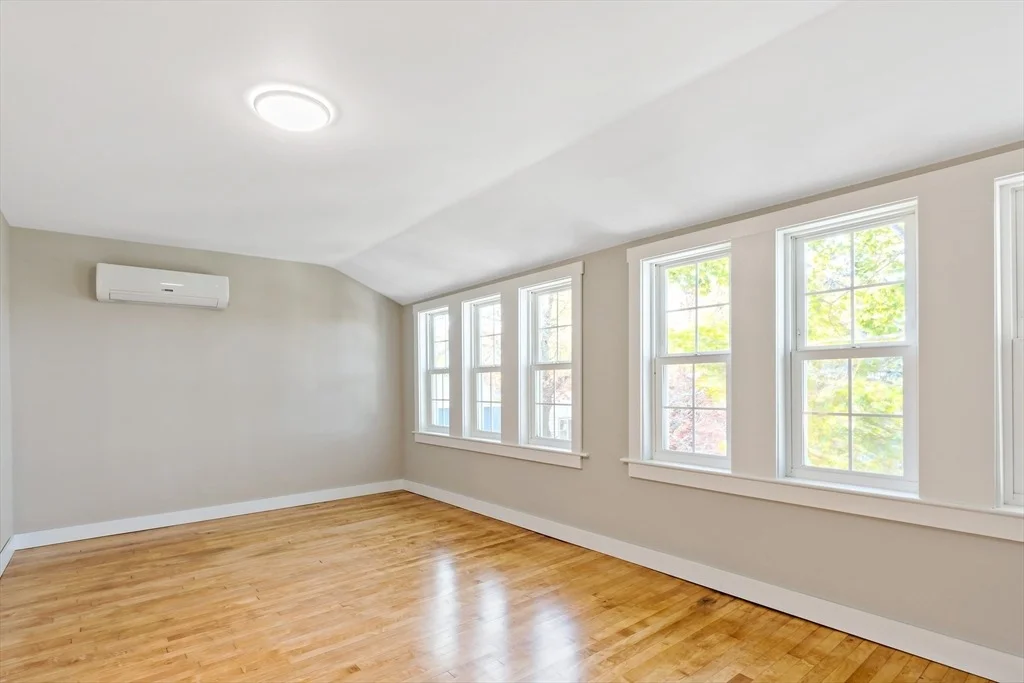 Photo of 172 Gibbs St