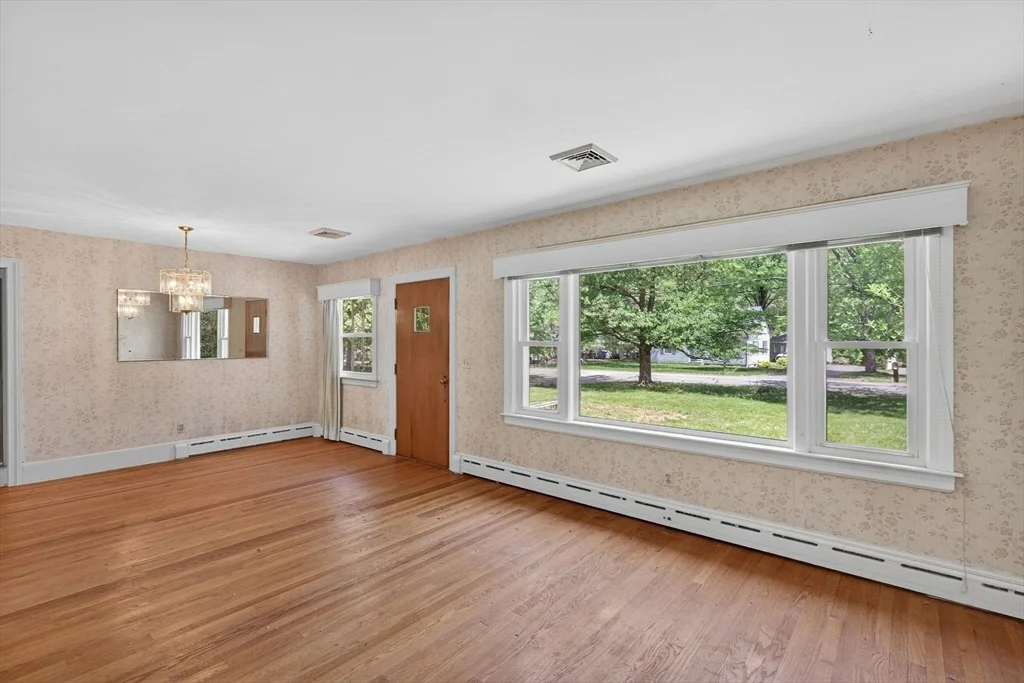 Photo of 61 Harvard Rd