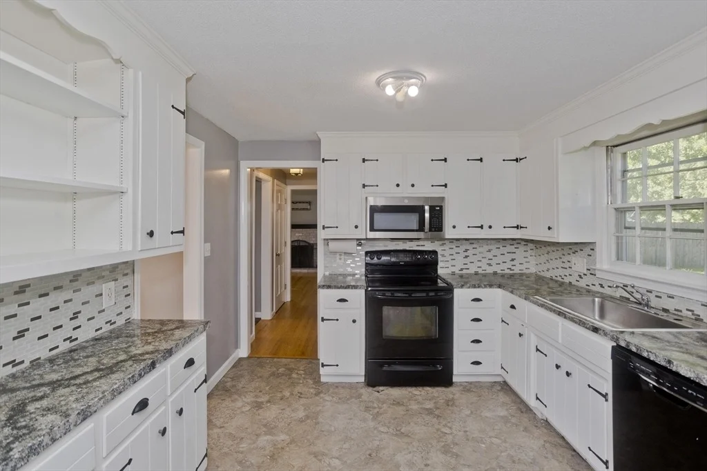 Photo of 50 Crystal Brook Dr