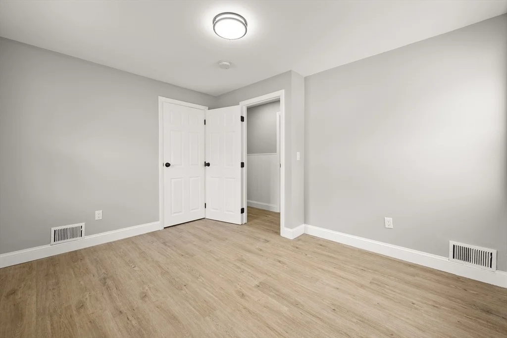 Photo of 122 Sinclair Rd