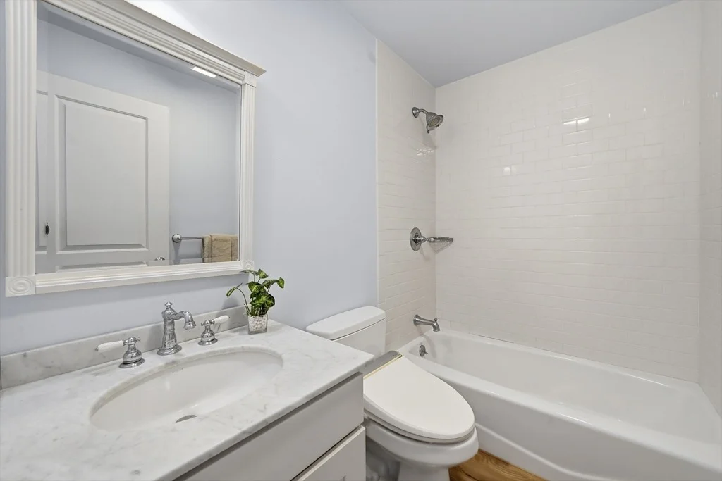 Photo of 136 Cedar St