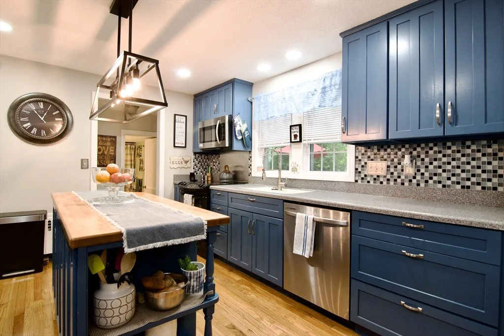 Photo of 55 Bridle Path Rd