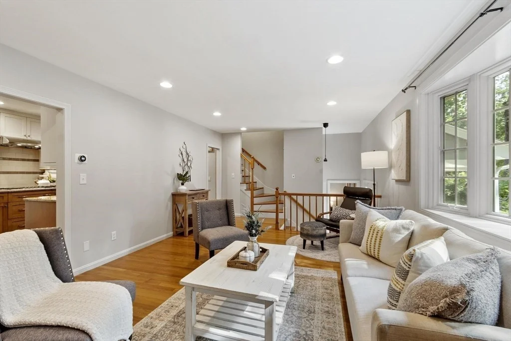Photo of 6 Black Horse Dr