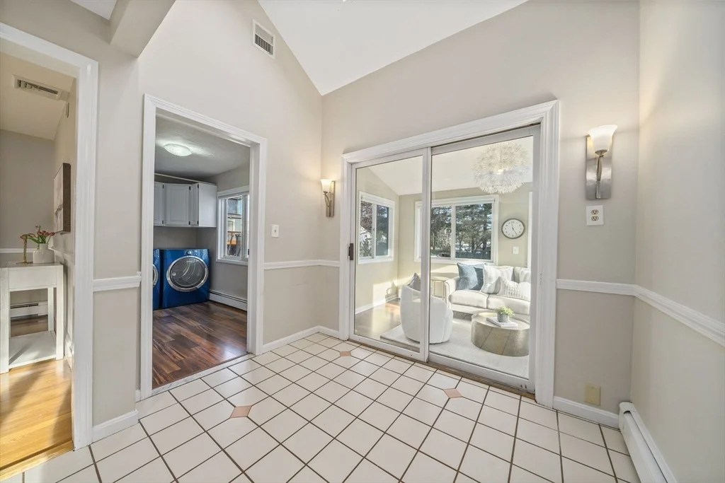 Photo of 86 Cabot Ave
