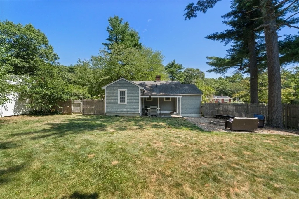 Photo of 327 Plain Street