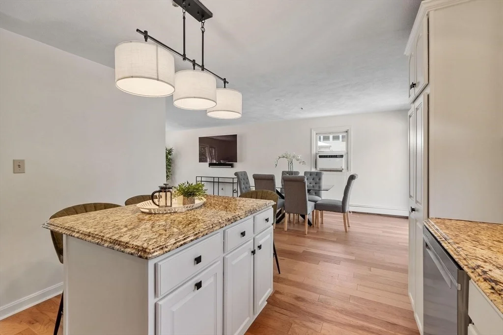 Photo of 7 Locust Street