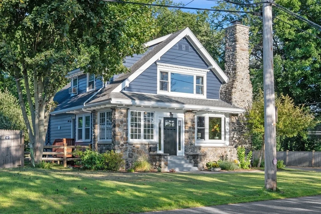 Photo of 67 Pond St