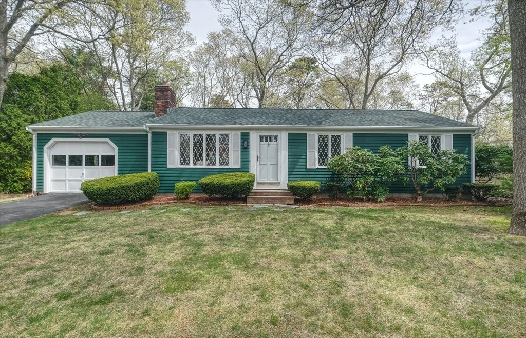 Photo of 72 Ashley Dr