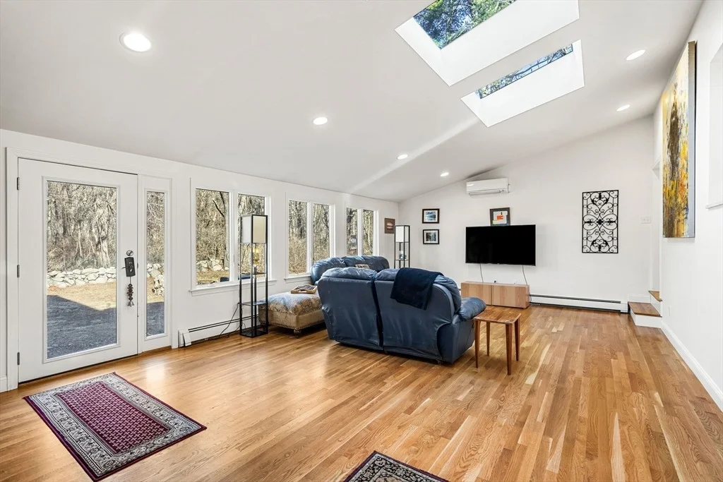 Photo of 6 Tall Tree Drive