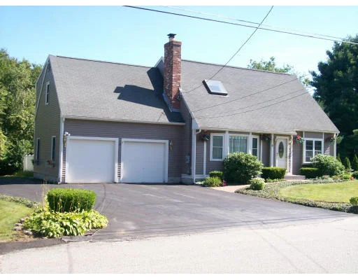 Photo of 8 Weathervane Dr